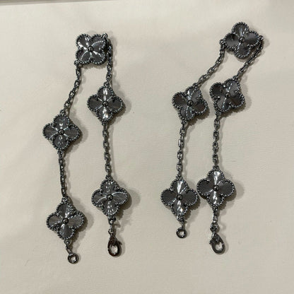 [Angela Jewellery]CLOVER 5 MOTIF BLACK BRACELET