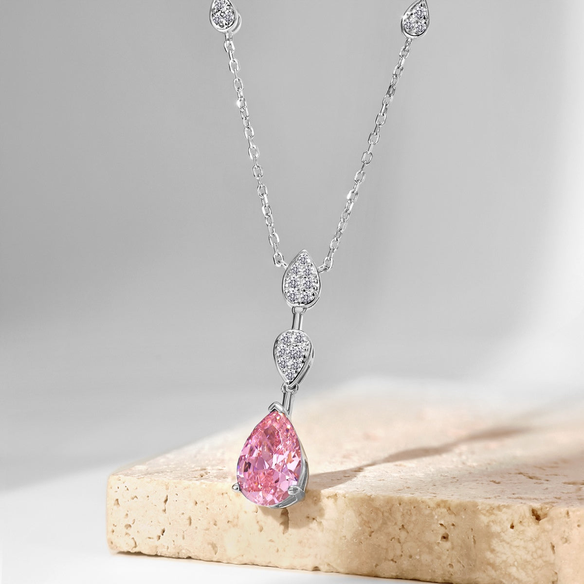 Angela Jewelry]Dazzling Pear Cut Necklace