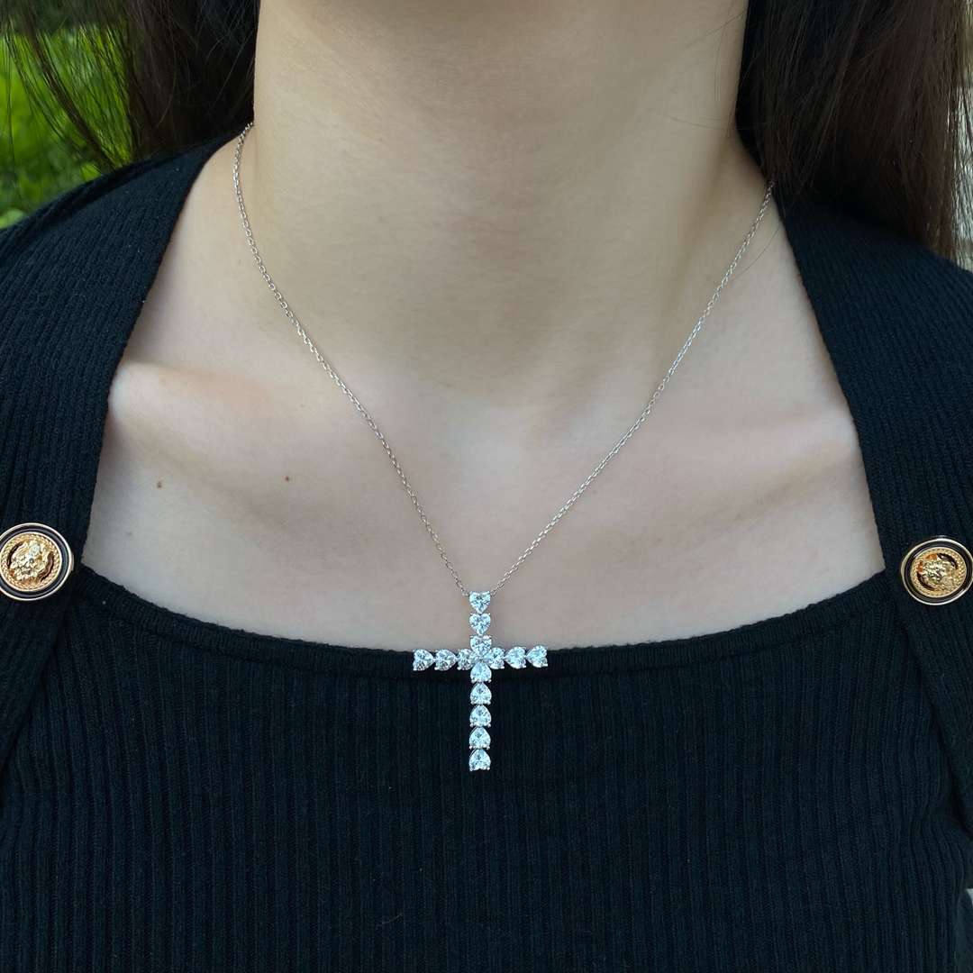 Angela Jewelry]Radiant Cross Shape Necklace