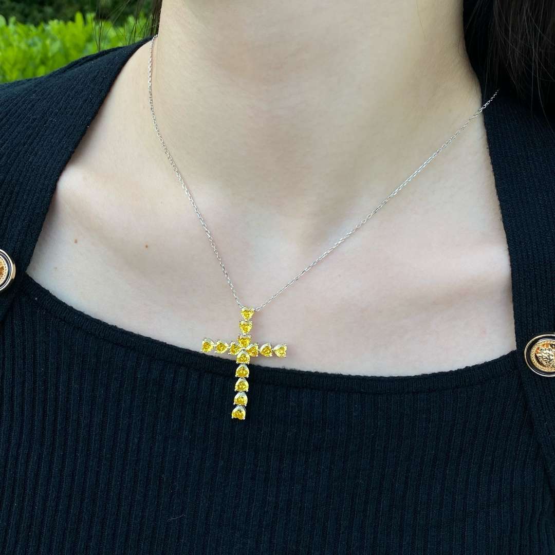 Angela Jewelry]Radiant Cross Shape Necklace