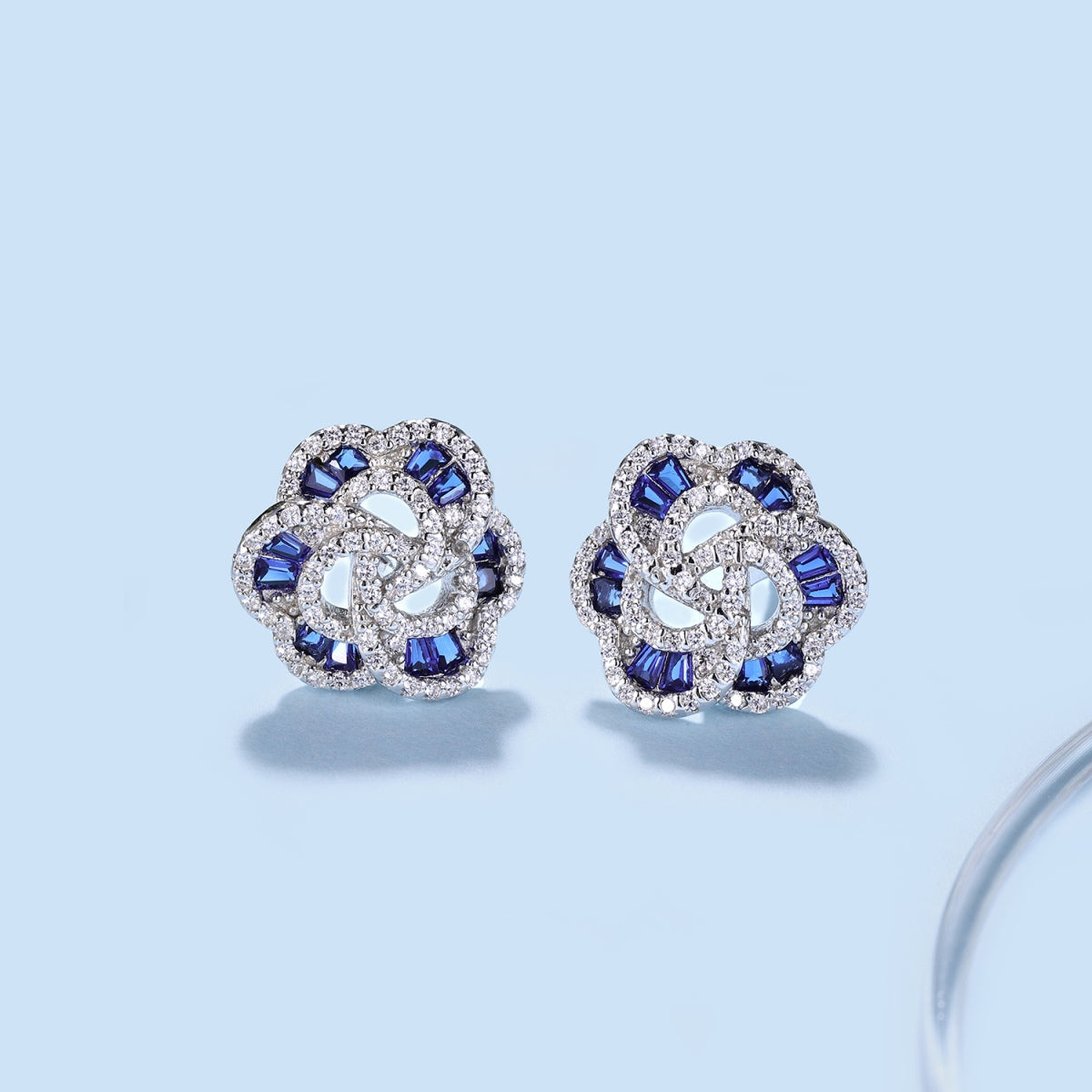 Angela Jewelry]Exquisite Flower Shape Daily Earrings