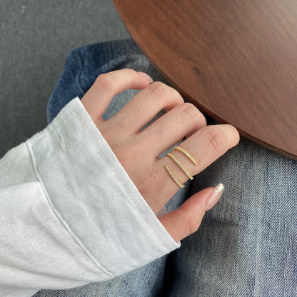 Angela Jewelry]Unique Vibrant Entangle Daily Ring