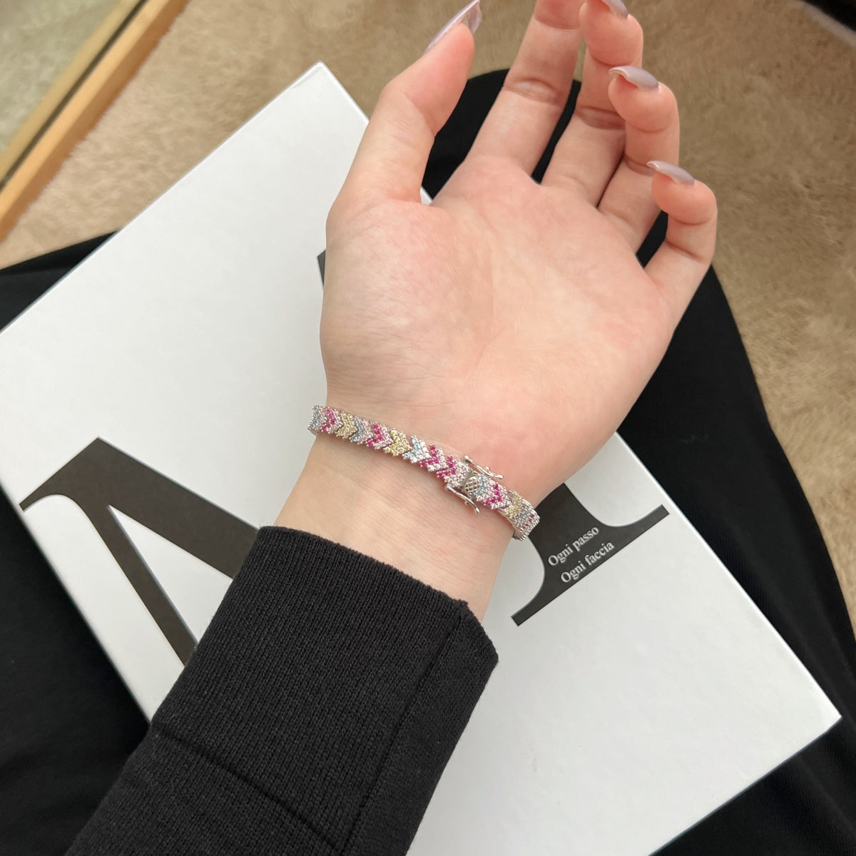 Angela Jewelry]Ornate Sparkling Round Cut Party Bracelet