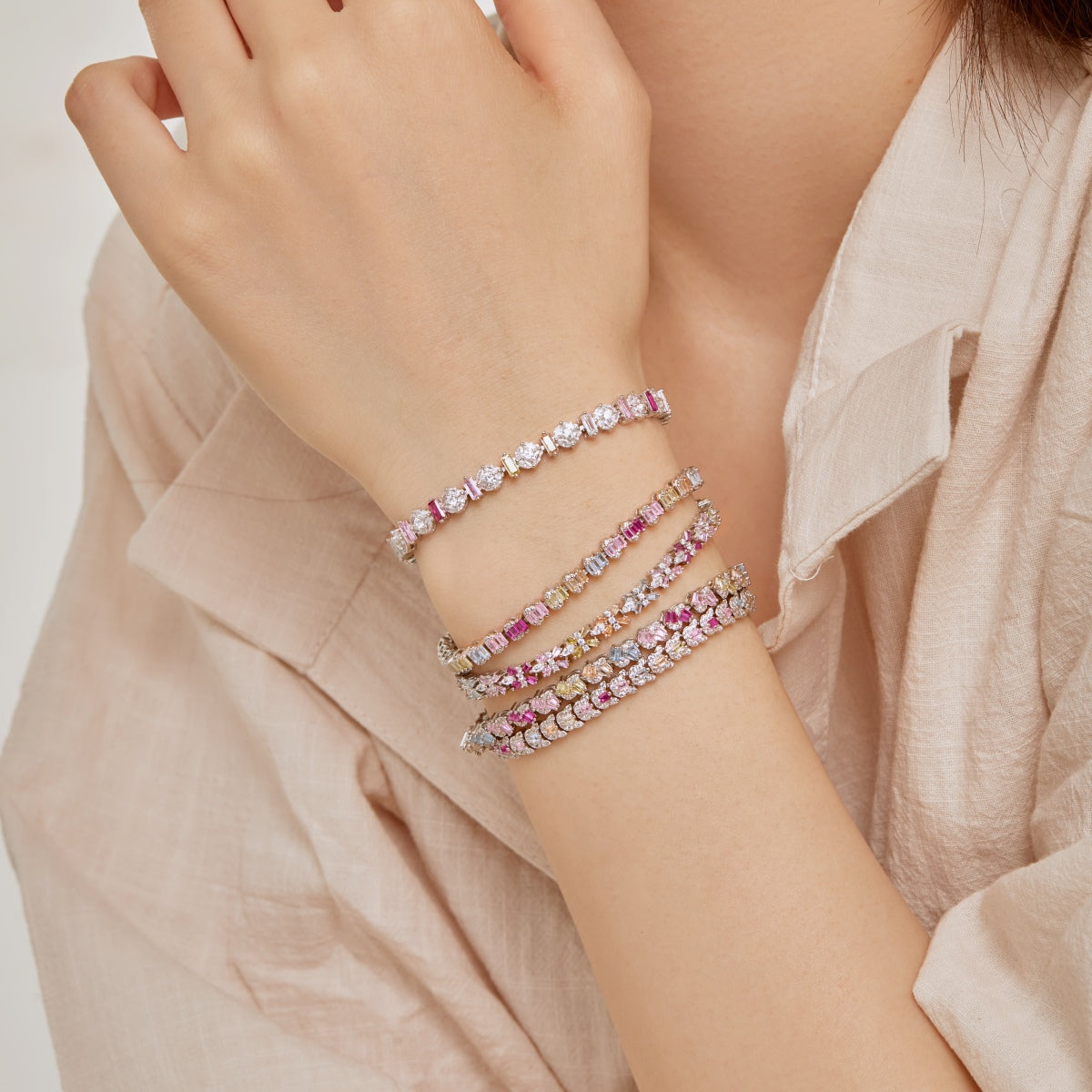 Angela Jewelry]Delicate Colorful Multi Cut Daily Bracelet