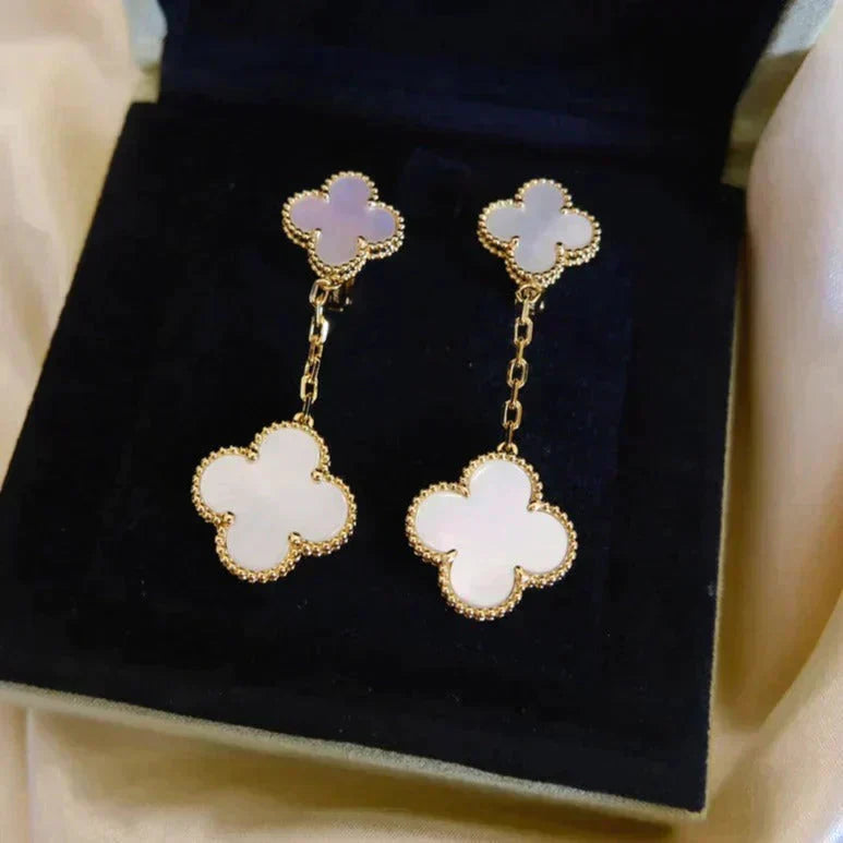 [Angela Jewellery]CLOVER 2 MOTIF WHITE MOP EARRINGS
