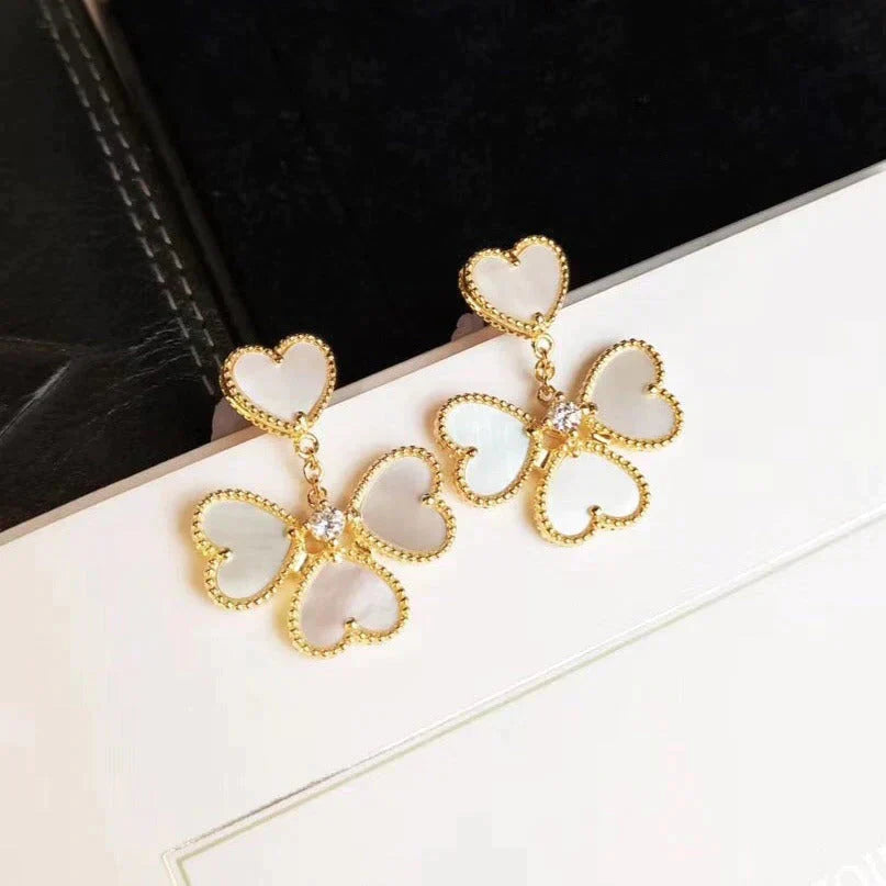 [Angela Jewellery]CLOVER SWEET WHITE MOP EARRINGS