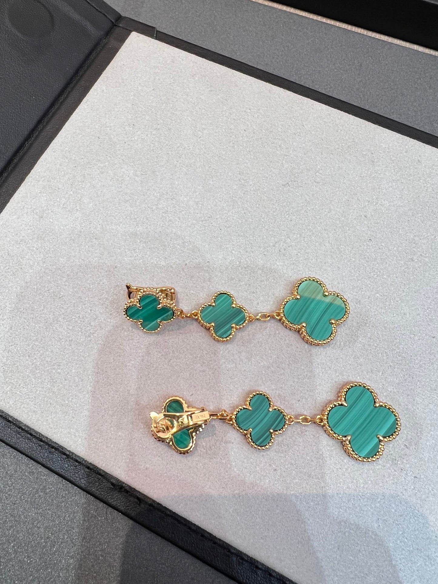 [Angela Jewellery]CLOVER MALACHITE 3 MOTIFS GOLD