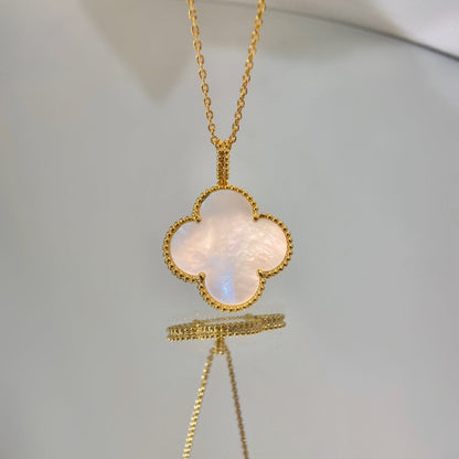 [Angela Jewellery]CLOVER 25MM MOP LARGE PENDANT NECKLACE