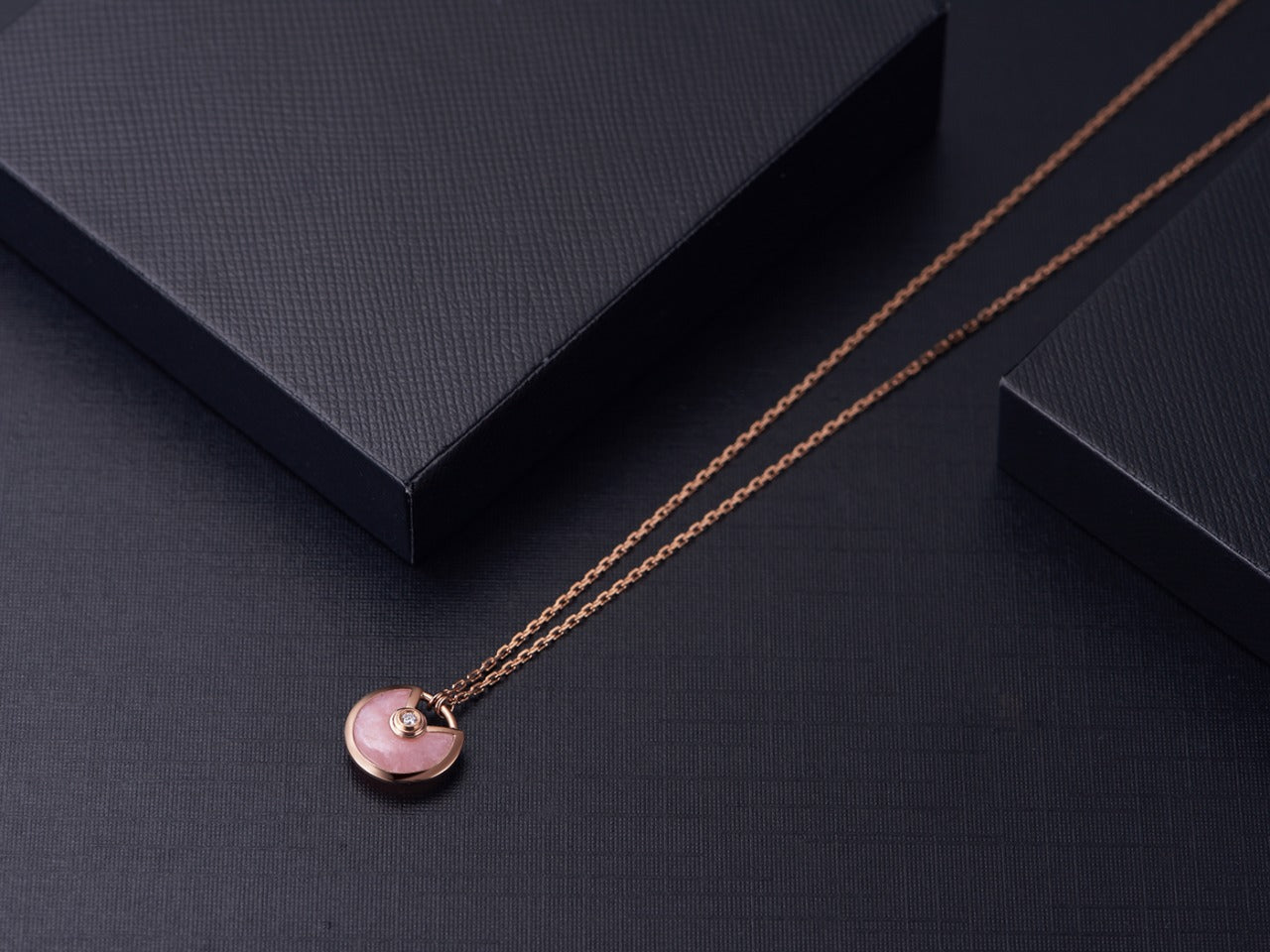 [Angela Jewellery]AMULETTE ROSE GOLD PINK MOP NECKLACE