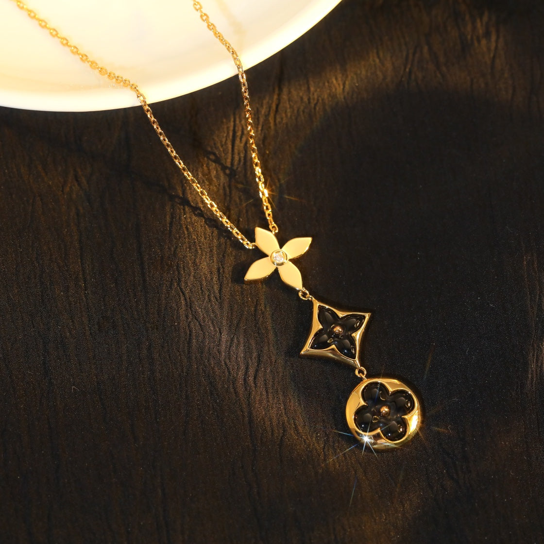 [Angela Jewellery]STAR AND SUN ONYX PINK GOLD NECKLACE