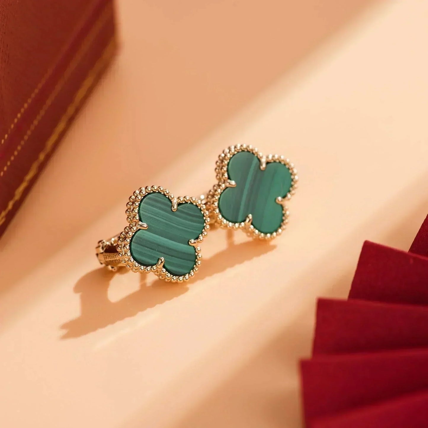 [Angela Jewellery]CLOVER MEDIUM 1 MOTIFS MALACHITE  EARRINGS