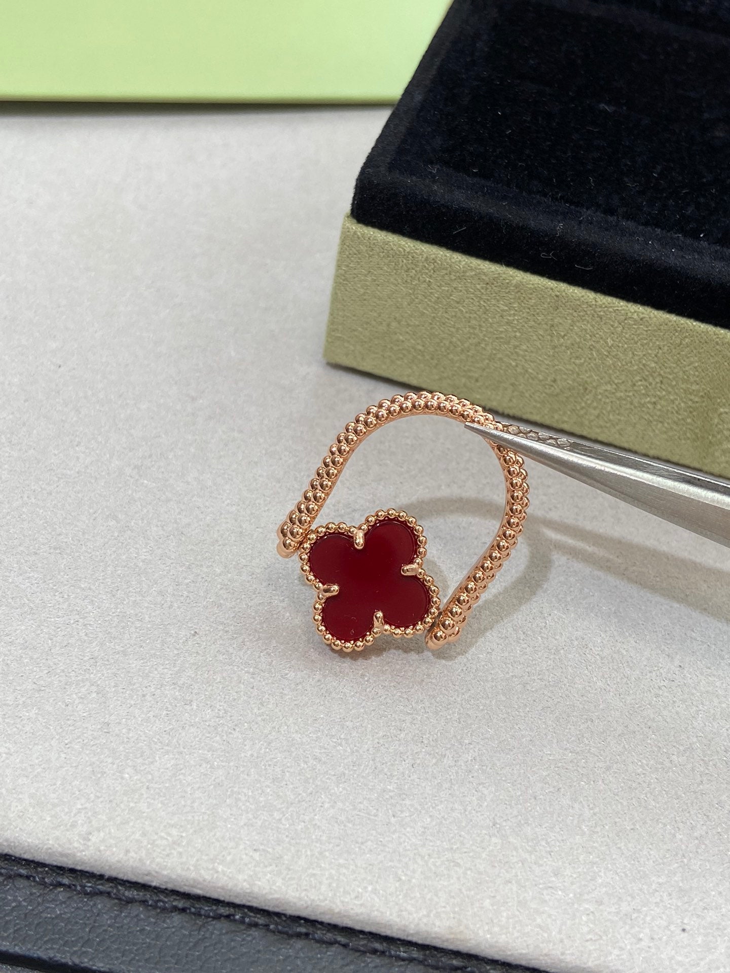 [Angela Jewellery]CLOVER RIVERSIBLE PINK GOLD RING