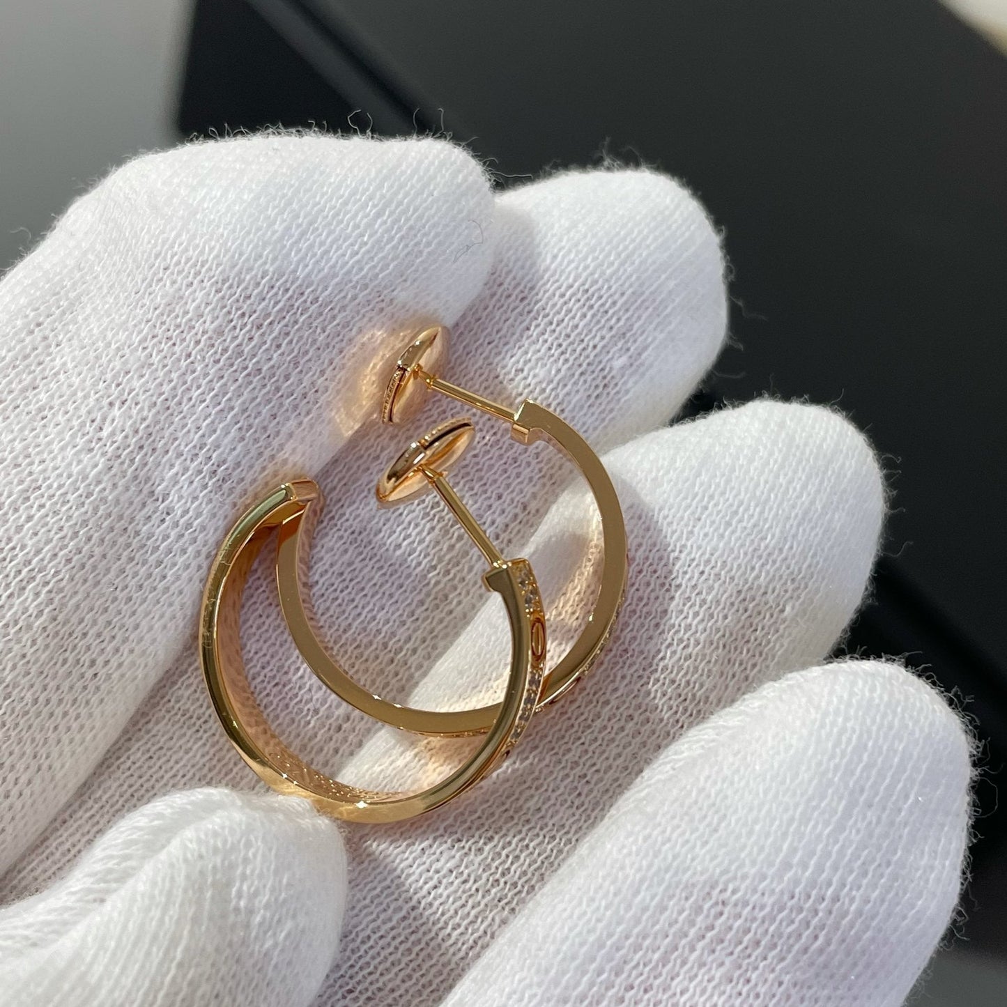 [Angela Jewellery]LOVE DIAMOND PINK GOLD HOOP EARRINGS