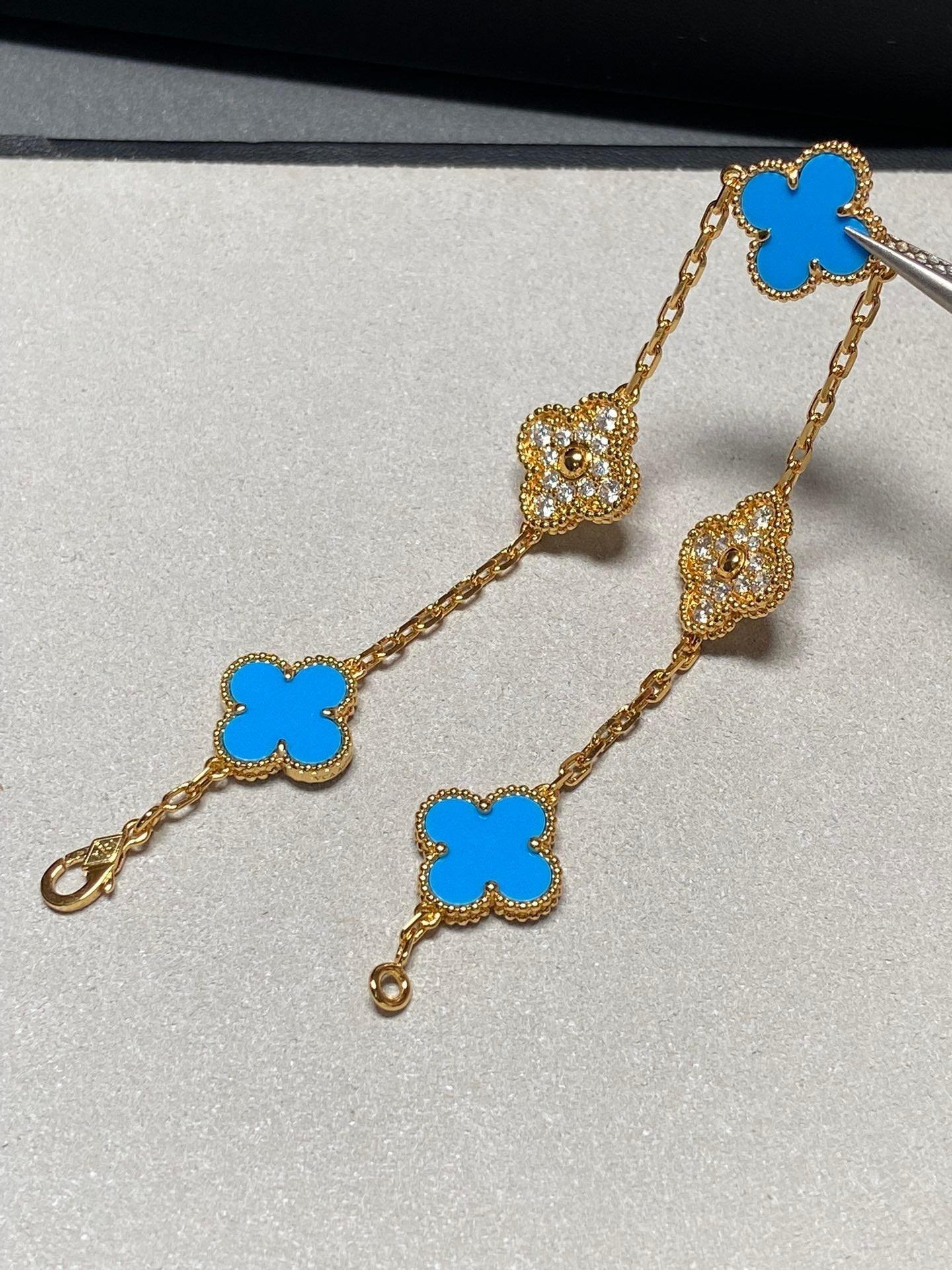 [Angela Jewellery]CLOVER 5 MOTIF BLUE CHALCEDONY DIAMOND GOLD BRACELET