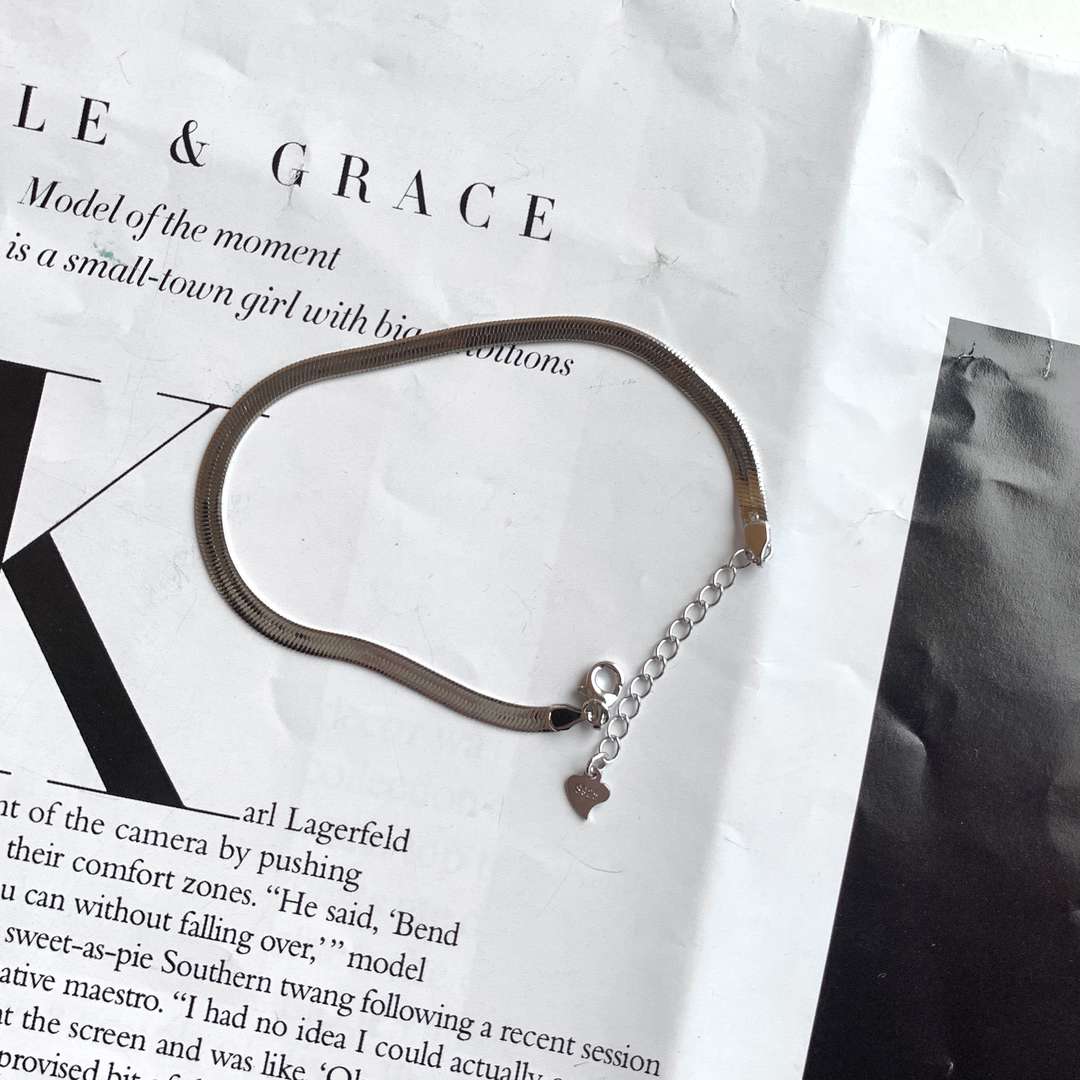 Angela Jewelry]Flat Snake Bone Chain Blade Necklace