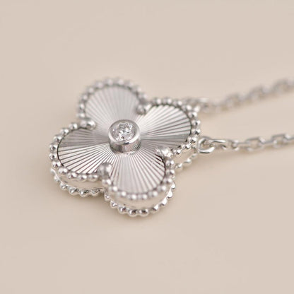 [Angela Jewellery]CLOVER  15MM DIAMOND LASER NECKLACE SILVER
