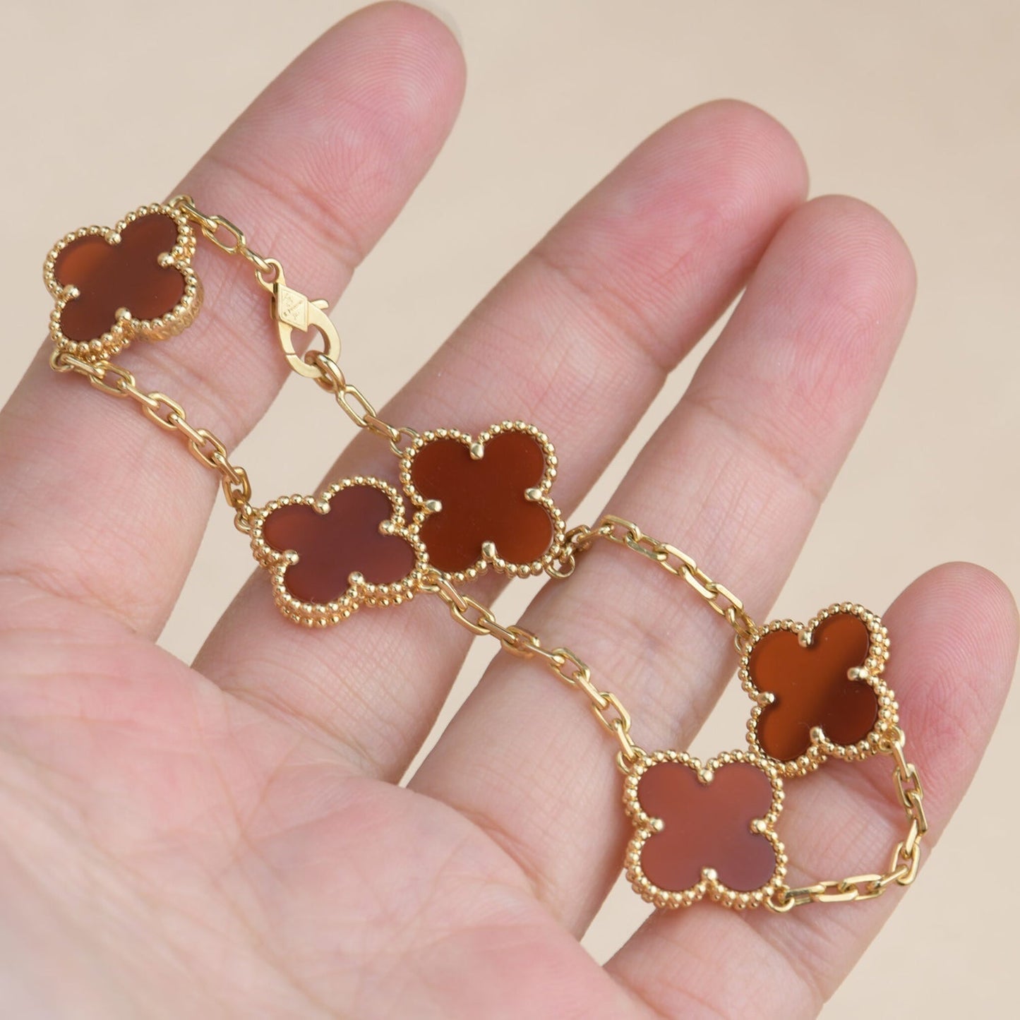 [Angela Jewellery]CLOVER 5 MOTIFS RED AGATE  BRACELET