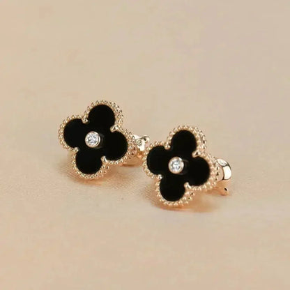 [Angela Jewellery]CLOVER MEDIUM 1 MOTIFS ONYX DIAMOND EARRINGS