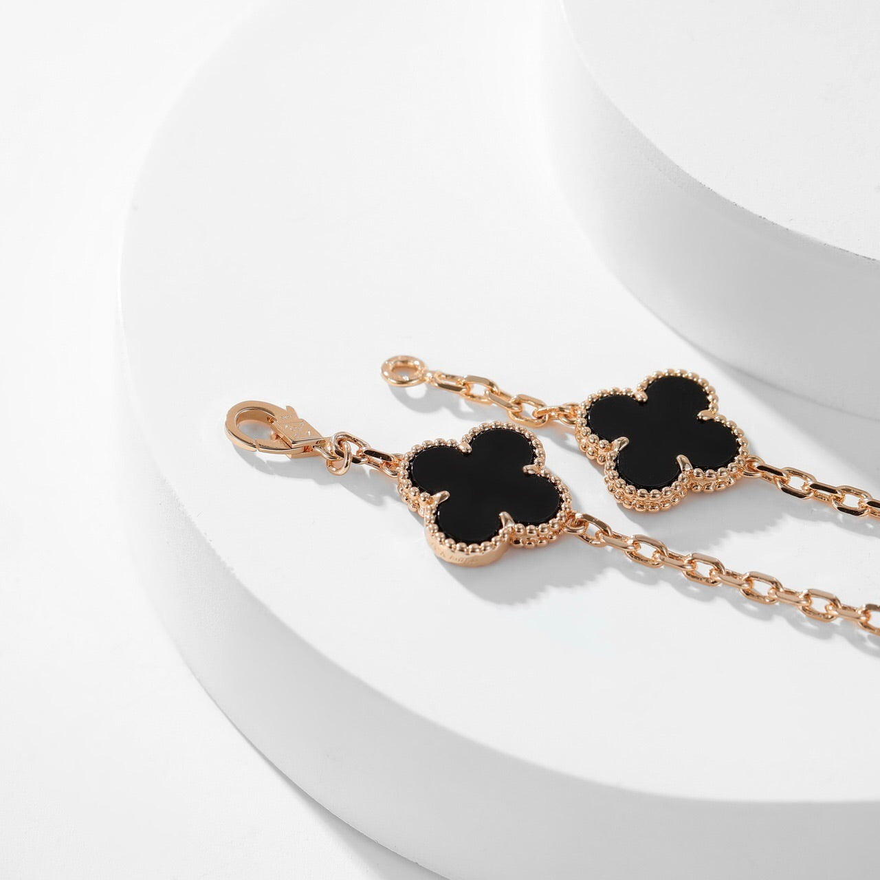 [Angela Jewellery]CLOVER 10 MOTIFS ONYX NECKLACE