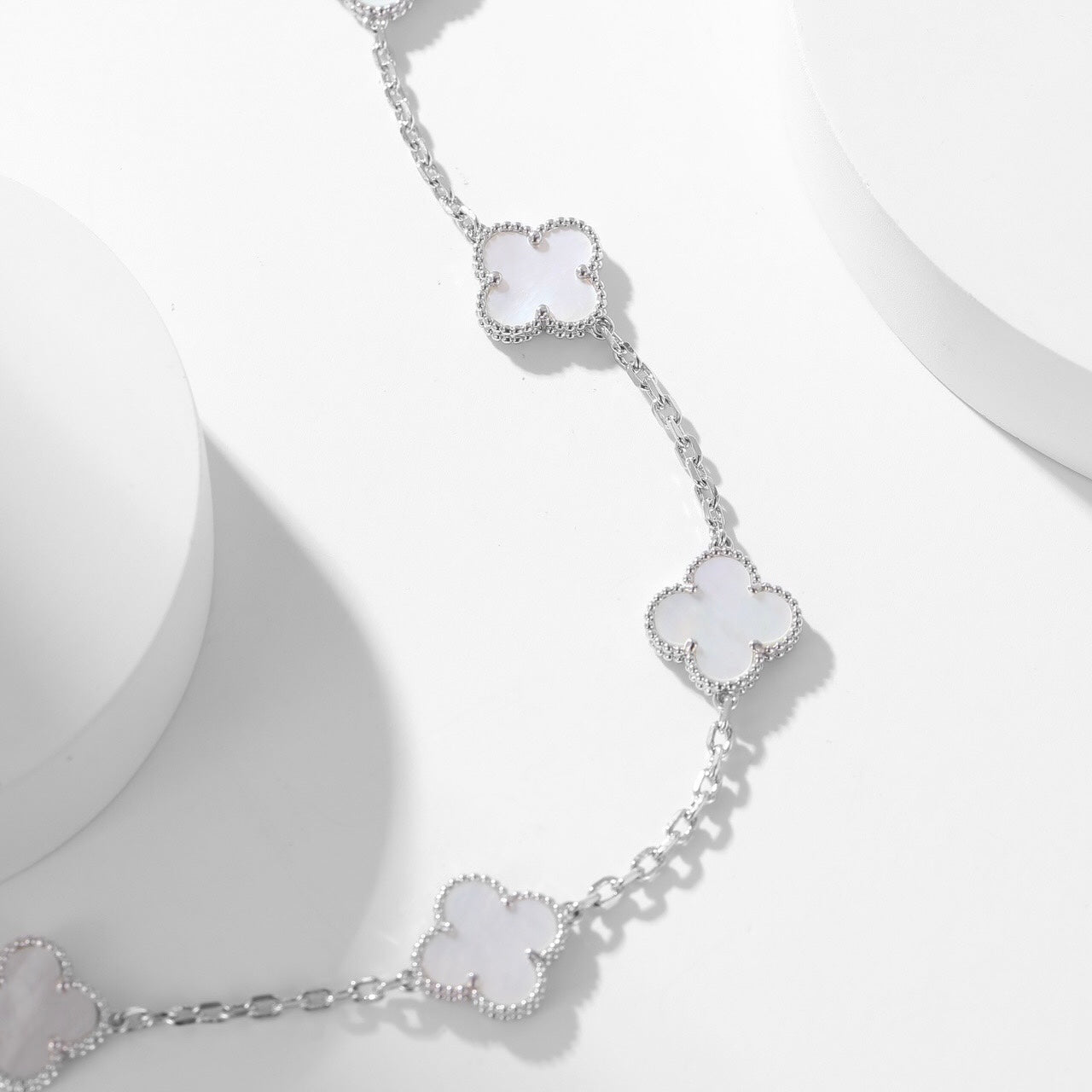 [Angela Jewellery]CLOVER 10 MOTIFS WHITE MOTHER OF PEARL NECKLACE