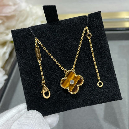 [Angela Jewellery]CLOVER 15MM DIAMOND AND YELLOW TIGER'S EYE AGATE necklace