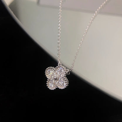 [Angela Jewellery]CLOVER 15MM DIAMOND SINGLE FLOWER NECKLACE