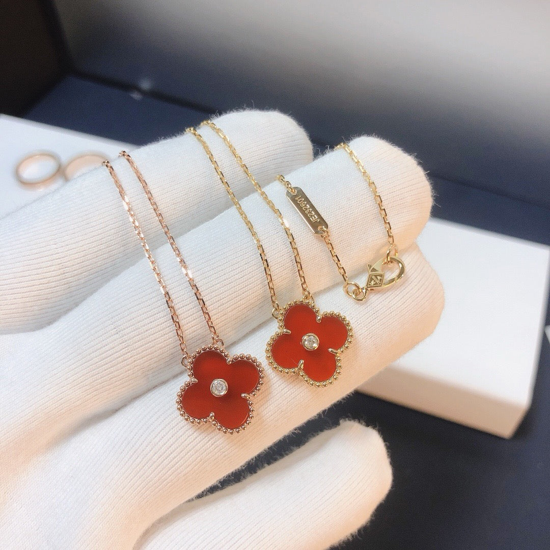 [Angela Jewellery]CLOVER 15MM DIAMOND CARNELIAN NECKLACE