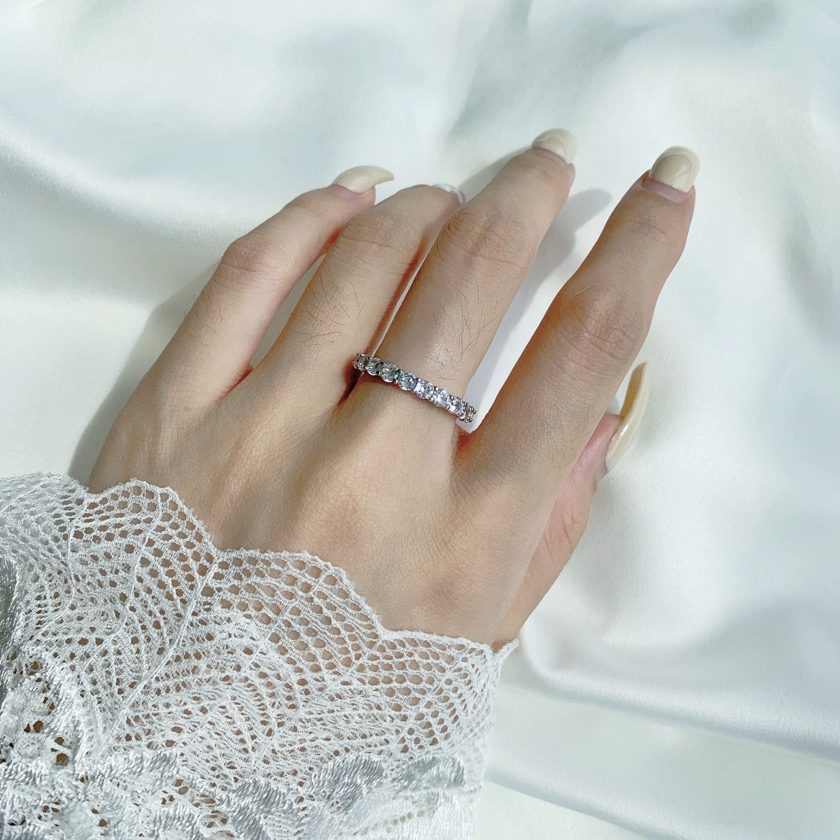 Angela Jewelry]Sparkling Round Cut Tennis Ring