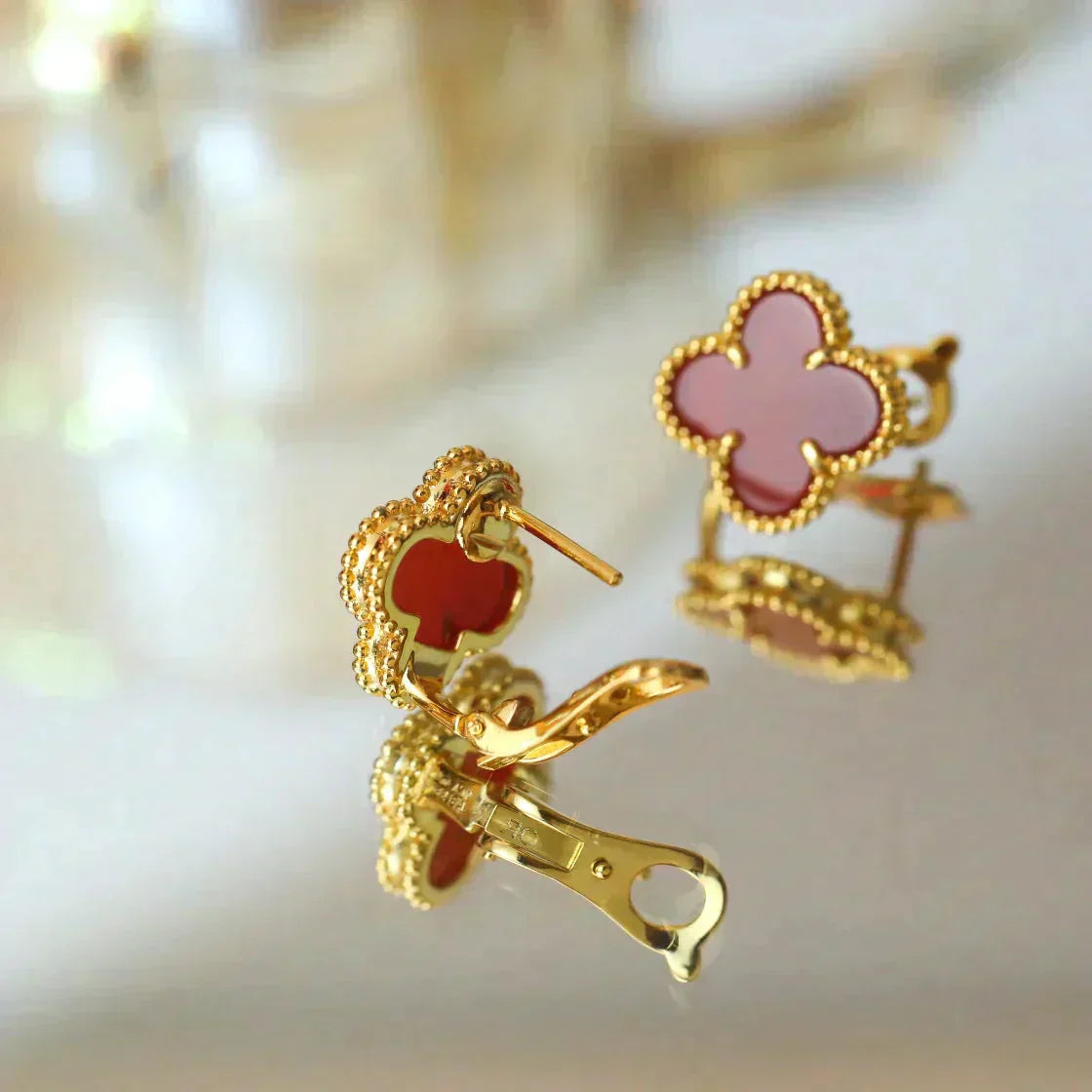 [Angela Jewellery]CLOVER MEDIUM 1 MOTIFS CARNELIAN  EARRINGS