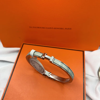 [Angela Jewellery]CLASSIC HM CLIC GREEN 8MM ENAMEL BRACELET