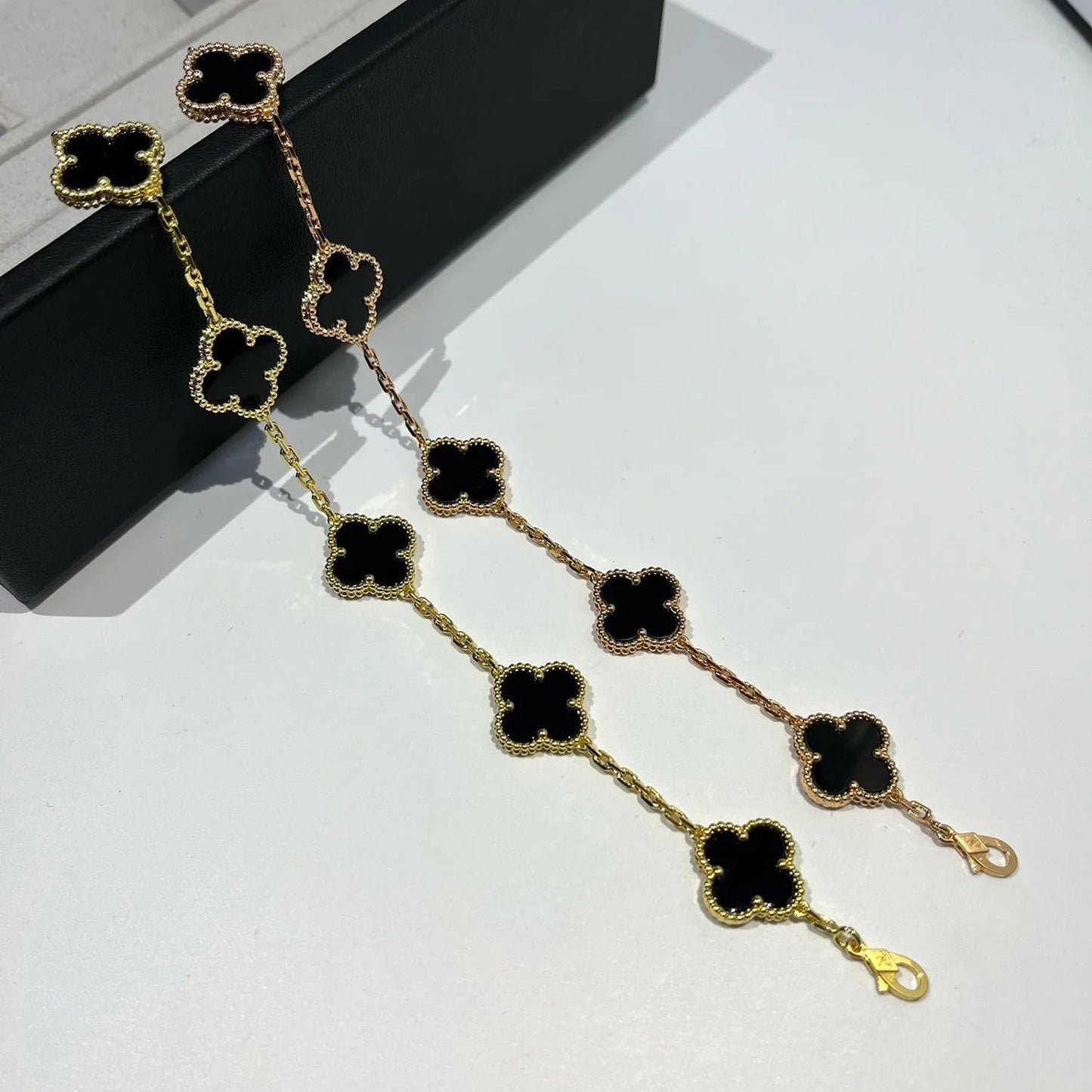 [Angela Jewellery]CLOVER  5 MOTIFS BLACK ONYX BRACELET