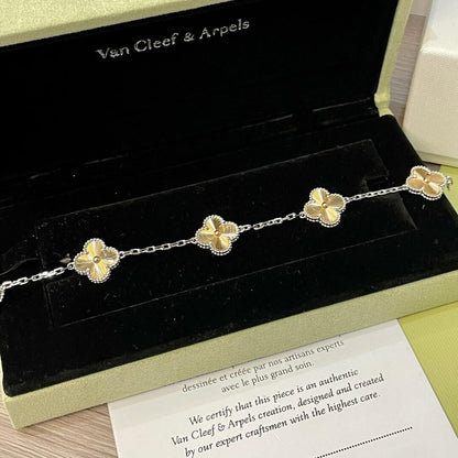 [Angela Jewellery]CLOVER  5 MOTIFS  CHRISTMAS LIMITED EDITION BRACELET