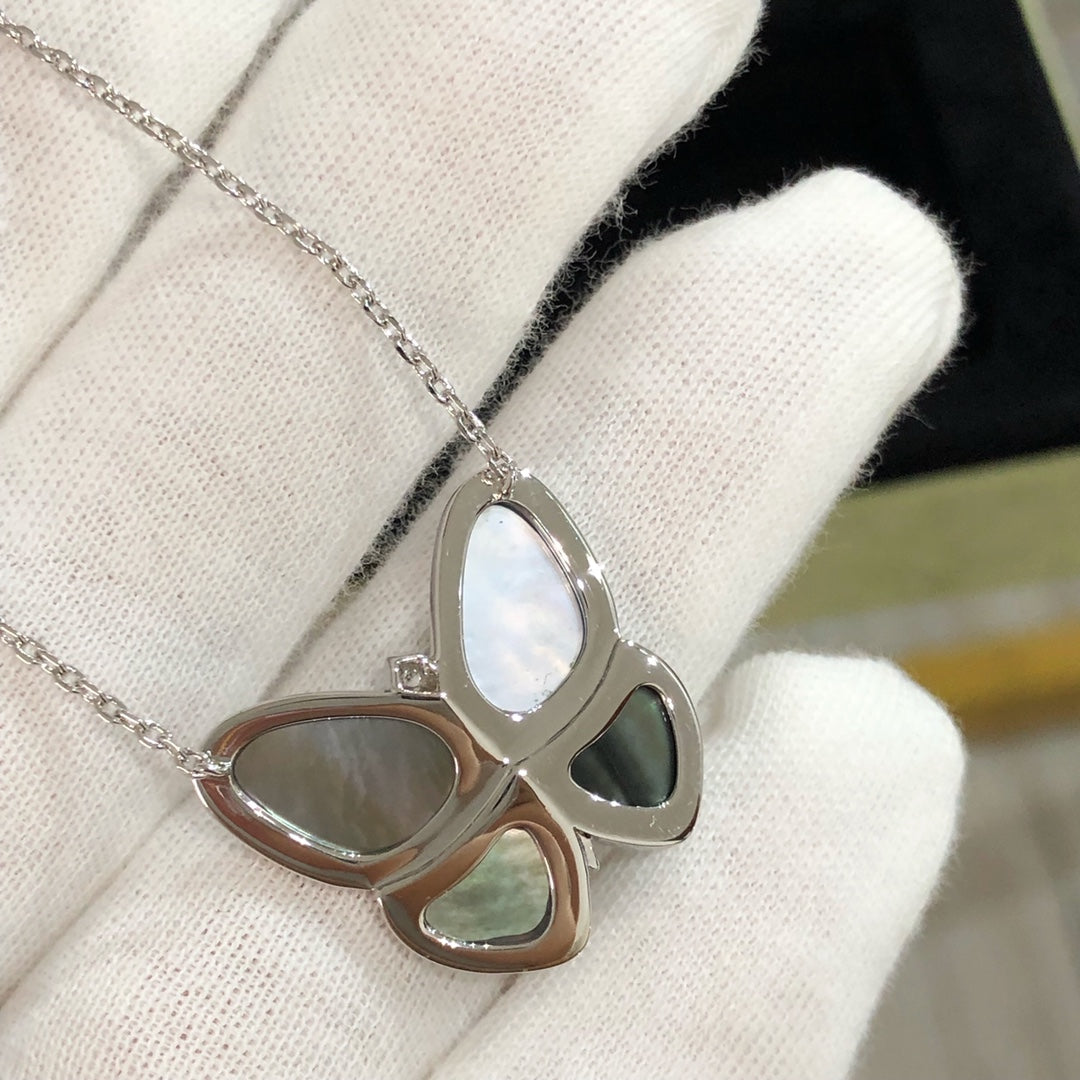 [Angela Jewellery]LARGE BUTTERFLY SILVER PENDANT DIAMOND NECKLACE
