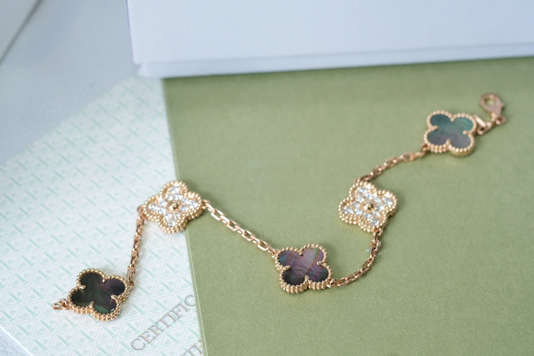 [Angela Jewellery]CLOVER 5 MOTIFS DARK MOP AND DIAMONDS PINK GOLD BRACELET