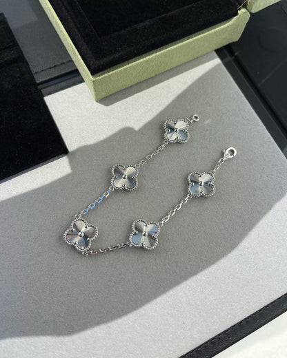 [Angela Jewellery]CLOVER SILVER 5 MOTIFS BRACELET